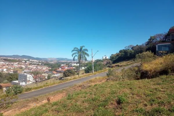 Canto dos Pássaros-Terreno com 300m², com esta vista deslumbrante. Outra coisa importante: fica a poucos metros da Igreja de São Benedito, no Alto Alegre. Lugar maravilhoso para construir sua casa. Ideal também pra construtor fazer apartamentos. Com todas estas qualidades os apartamentos. terão sucesso garantido de venda. 


<iframe width="560" height="315" src="https://www.youtube.com/embed/LxerZLKH6Is" title="YouTube video player" frameborder="0" allow="accelerometer; autoplay; clipboard-write; encrypted-media; gyroscope; picture-in-picture" allowfullscreen></iframe> - foto 2
