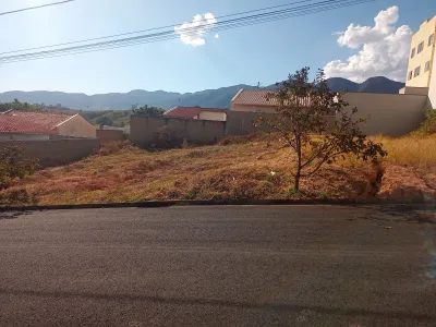 Terreno plano no bairro Morada dos Pássaros, ao lado do...