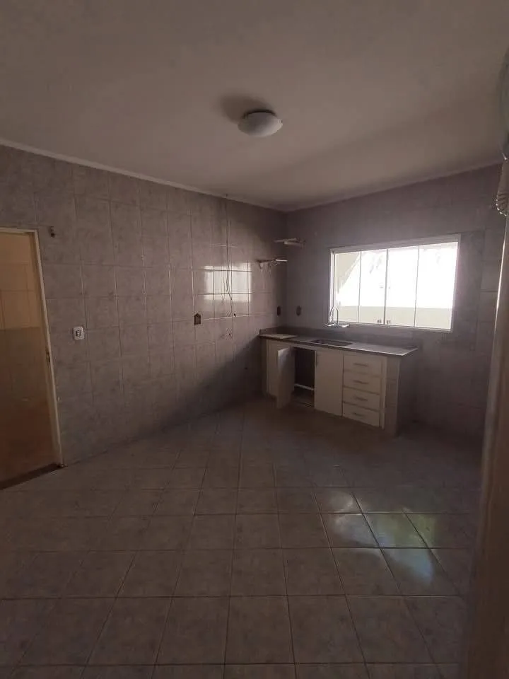Casa, 3 quartos, área de serviço, bem conservada, próxima da Vila Mosconi, confortável, 112m² de construção, terreno 150m² - foto 5
